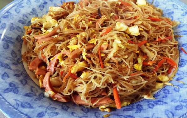 豆芽炒米线